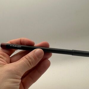 MAC Lip Liner Pencil in Color Whirl